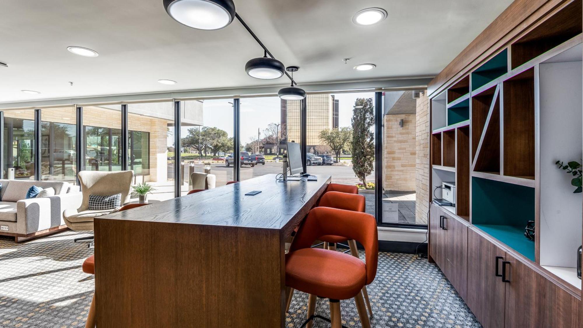 Staybridge Suites Dallas Market Ctr Love Field, An Ihg Hotel Exterior photo
